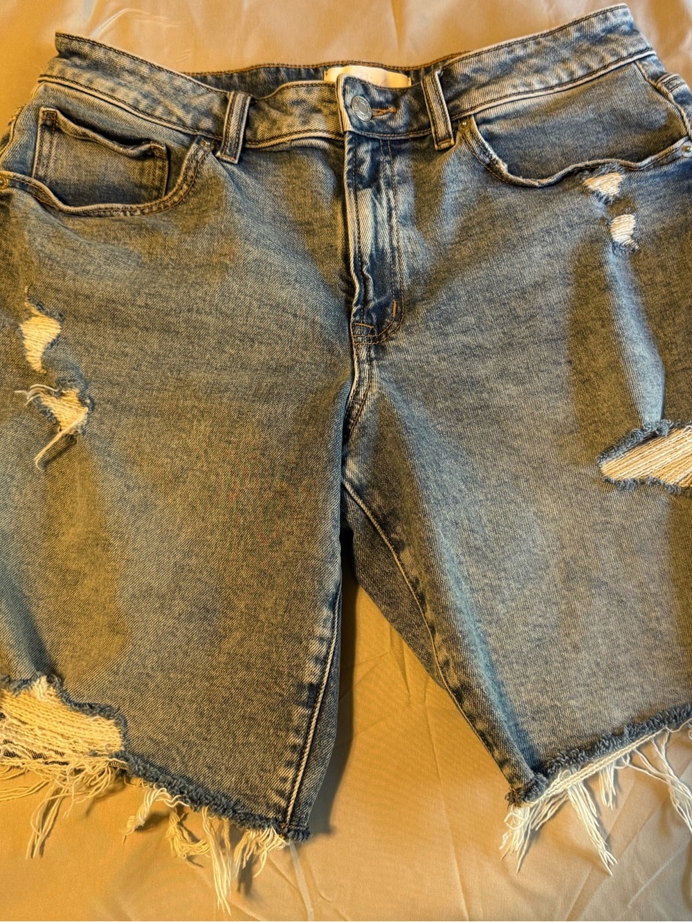 NWOT PINK Classic Distressed High-Rise Women's Denim Shorts - Blue